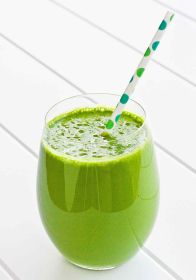 Cleansing Smoothie with Green Powder